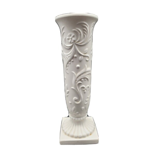 Inarco Japan Embossed Bud Vase White Original Foil  Sticker Marked E-3033 - Picture 1 of 12